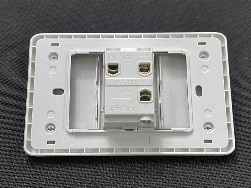 Bộ mặt công tắc đơn 2 chiều 10A Novalink mã A6-02-1 Công xuất 10A điện áp 220V đến 250A cao cấp